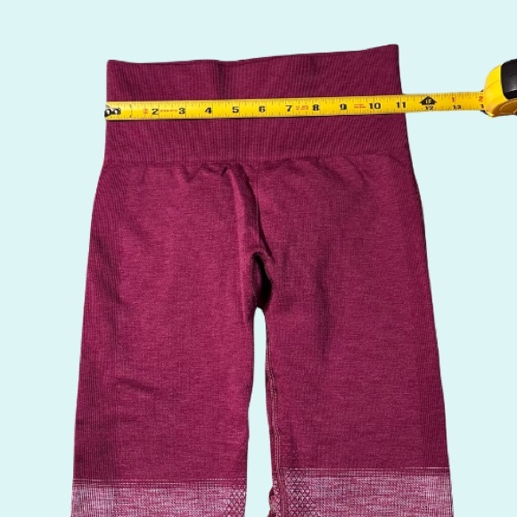 Lululemon Seamlessly Street Crop Leggings Size 2 in Heathered Burgundy - Picture 7 of 8